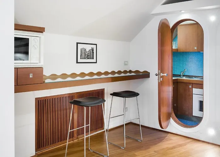 Lhp Suite Posillipo